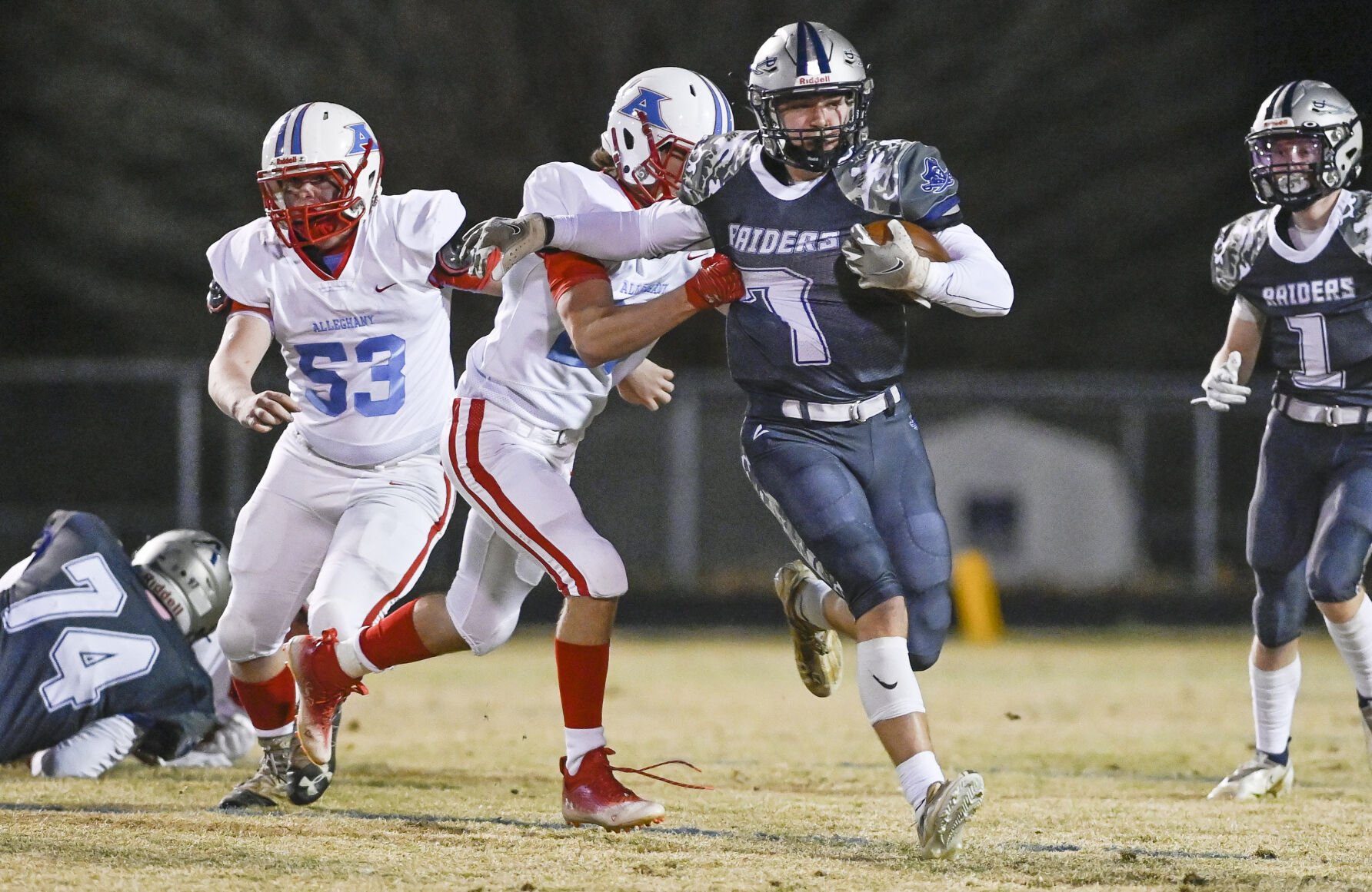 111022-lna-sports-appomattox ftb p1